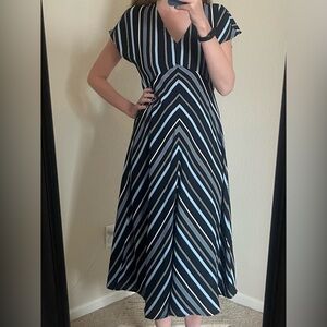 NWOT Gorgeous Leith dress